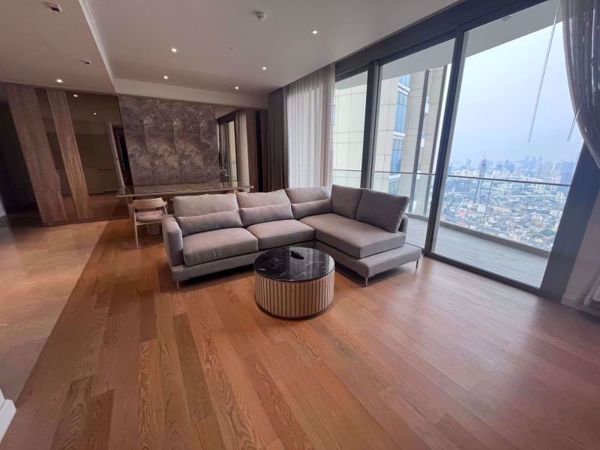 Picture of 4 bed Condo in Magnolias Waterfront Residences Khlong Ton Sai Sub District C020046