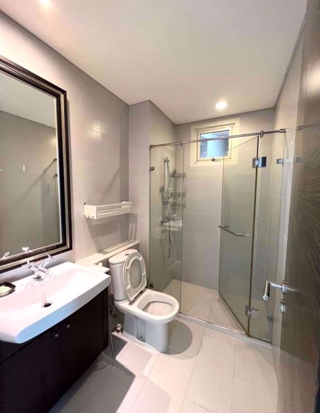 Picture of 2 bed Condo in Watermark Chaophraya Khlong Ton Sai Sub District C020110