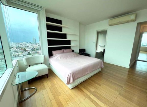 Picture of 2 bed Condo in Watermark Chaophraya Khlong Ton Sai Sub District C020110