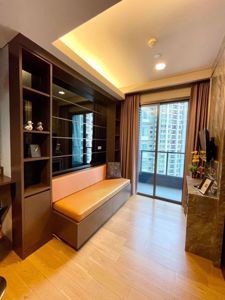 Picture of 1 bed Condo in The Lumpini 24 Khlongtan Sub District C020220