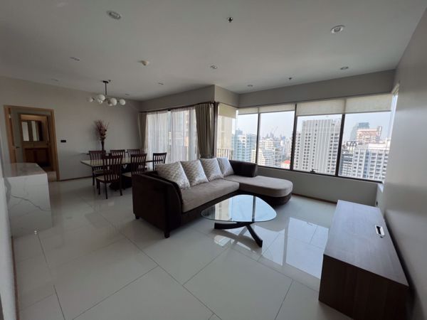 Picture of 2 bed Condo in The Emporio Place Khlongtan Sub District C015440