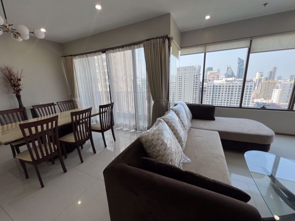 Picture of 2 bed Condo in The Emporio Place Khlongtan Sub District C015440