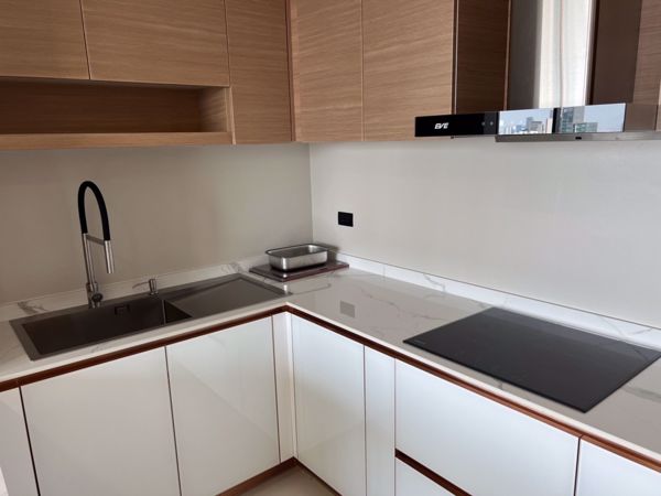 Picture of 2 bed Condo in The Emporio Place Khlongtan Sub District C015440