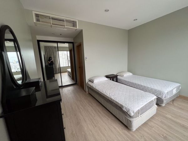 Picture of 2 bed Condo in The Emporio Place Khlongtan Sub District C015440