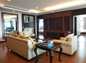 รูปภาพ 3 ห้องนอน Condo ในโครงการ Sathorn Gardens Thungmahamek Sub District C020245