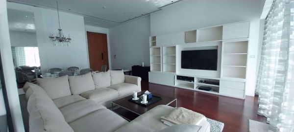 Picture of 2 bed Condo in Le Raffine Jambu Dvipa Sukhumvit 39 Khlong Tan Nuea Sub District C020273