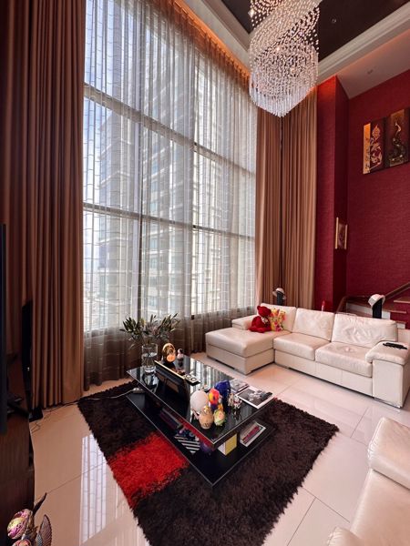 Picture of 2 bed Duplex in The Emporio Place Khlongtan Sub District D020290