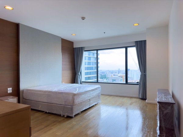 Picture of 2 bed Condo in The Royal Maneeya Pathum Wan District C020385