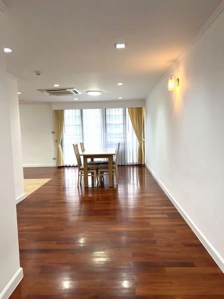 Picture of 3 bed Condo in Acadamia Grand Tower Khlong Tan Nuea Sub District C018002