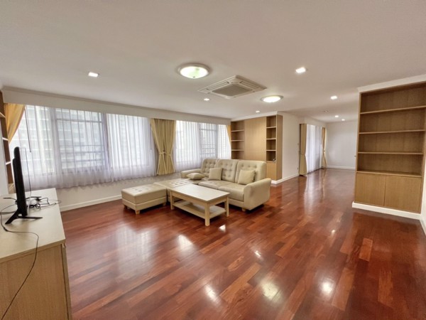 Picture of 3 bed Condo in Acadamia Grand Tower Khlong Tan Nuea Sub District C018002