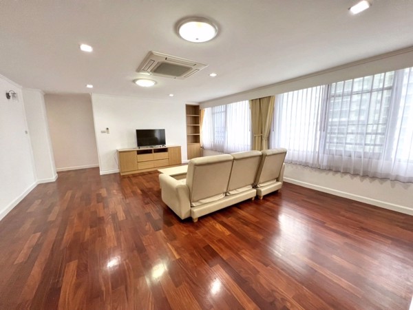 Picture of 3 bed Condo in Acadamia Grand Tower Khlong Tan Nuea Sub District C018002