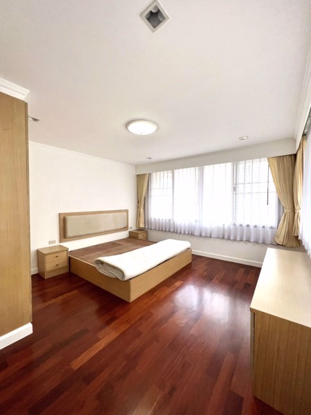 Picture of 3 bed Condo in Acadamia Grand Tower Khlong Tan Nuea Sub District C018002