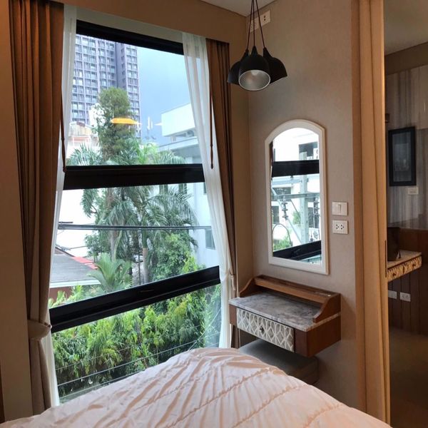 Picture of 1 bed Condo in MODE Sukhumvit 61 Khlong Tan Nuea Sub District C020397