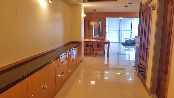 Picture of 2 bed Condo in Las Colinas Khlong Toei Nuea Sub District C020416