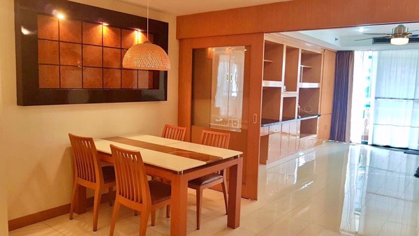 Picture of 2 bed Condo in Las Colinas Khlong Toei Nuea Sub District C020416