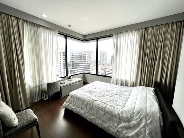 Picture of 2 bed Condo in M Silom Suriyawong Sub District C020424