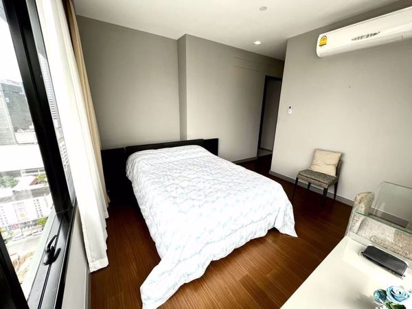 Picture of 2 bed Condo in M Silom Suriyawong Sub District C020424