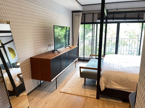 Picture of 1 bed Condo in Noble Above Wireless-Ruamrudee Lumphini Sub District C020425