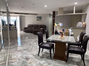 Picture of 3 bed Condo in Wittayu Complex Makkasan Sub District C020431