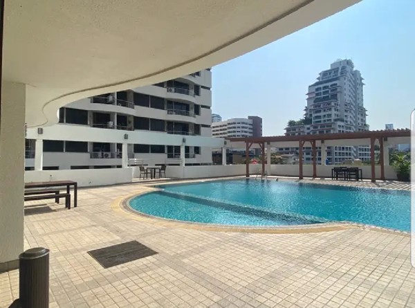 Picture of 2 bed Condo in Supalai Place Condominium Khlong Tan Nuea Sub District C020448