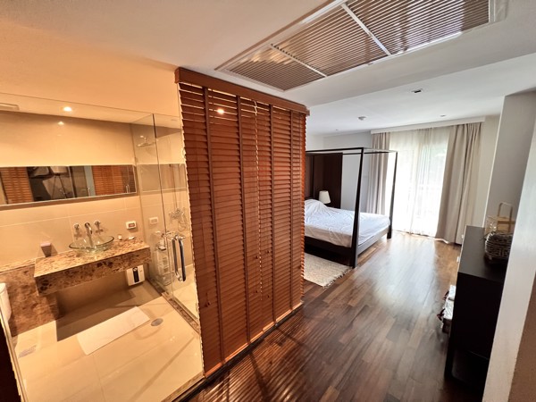 Picture of 4 bed Condo in Silver Heritage Phra Khanong Sub District C020480