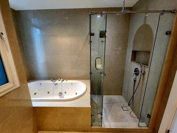 Picture of 2 bed Condo in Athenee Residence Lumphini Sub District C020506