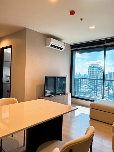 Picture of 2 bed Condo in Rhythm Sukhumvit 44 Phra Khanong Sub District C020555