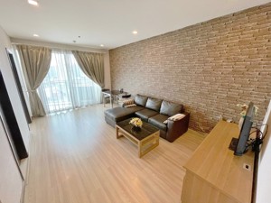 Picture of 1 bed Condo in Sky Walk Condominium Phrakhanongnuea Sub District C020591