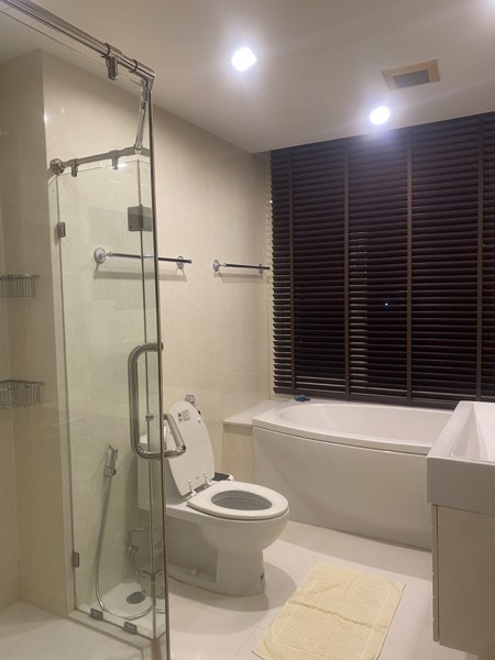 Picture of 2 bed Condo in Baan Siri Thirty One Khlong Toei Nuea Sub District C020597