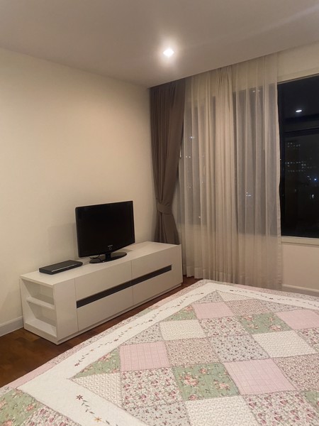 Picture of 2 bed Condo in Baan Siri Thirty One Khlong Toei Nuea Sub District C020597