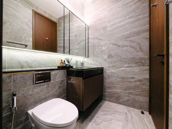 Picture of 3 bed Condo in The ESSE Sukhumvit 36 Khlongtan Sub District C020603