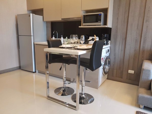 Picture of 1 bed Condo in Trapezo Sukhumvit 16 Khlongtoei Sub District C020606