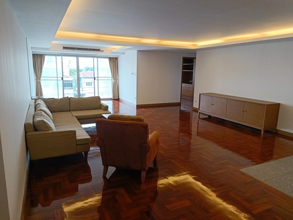 Picture of 5 bed Condo in The Peony Chong Nonsi Sub District C020627