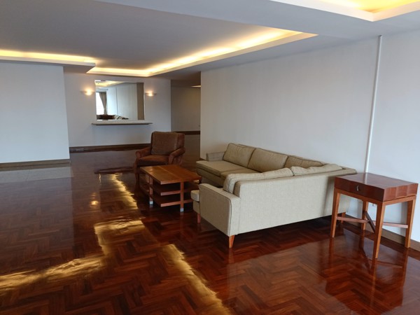 Picture of 5 bed Condo in The Peony Chong Nonsi Sub District C020627