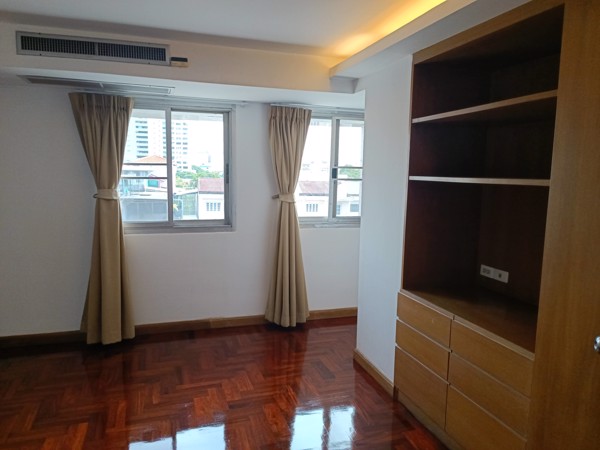 Picture of 5 bed Condo in The Peony Chong Nonsi Sub District C020627