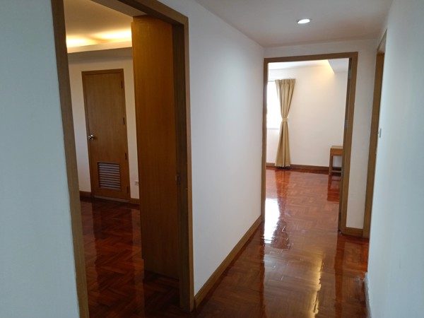 Picture of 5 bed Condo in The Peony Chong Nonsi Sub District C020627