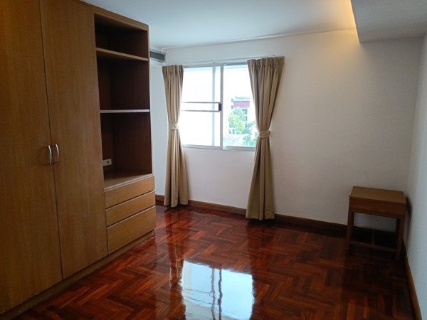 Picture of 5 bed Condo in The Peony Chong Nonsi Sub District C020627