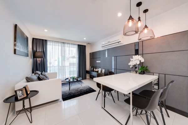 Picture of 2 bed Condo in The Surawong Bang Rak District C020628