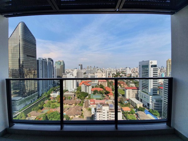 Picture of 2 bed Condo in The Lofts Asoke Khlong Toei Nuea Sub District C020668