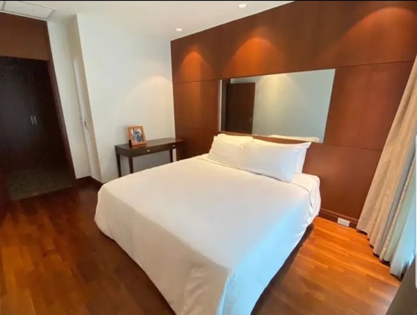 Picture of 3 bed Condo in Royal Residence Park Lumphini Sub District C020689