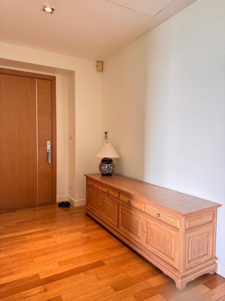 Picture of 3 bed Condo in Millennium Residence Khlongtoei Sub District C020697