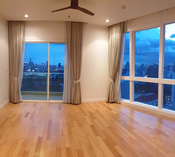 รูปภาพ 3 ห้องนอน คอนโด ในโครงการ Millennium Residence เขตคลองเตย แขวงคลองเตย C09964