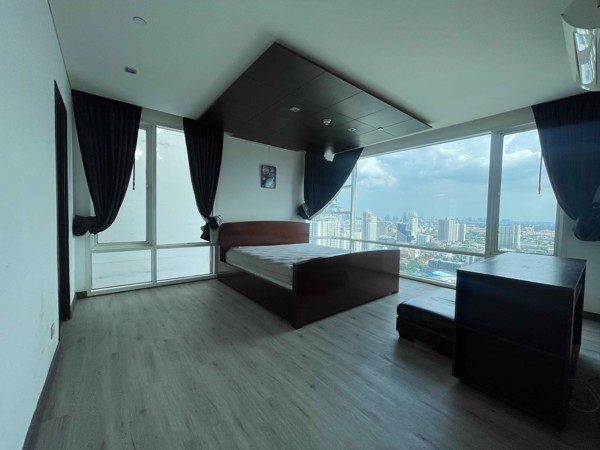 Picture of 3 bed Condo in Fullerton Sukhumvit Khlongtoei Sub District C020709