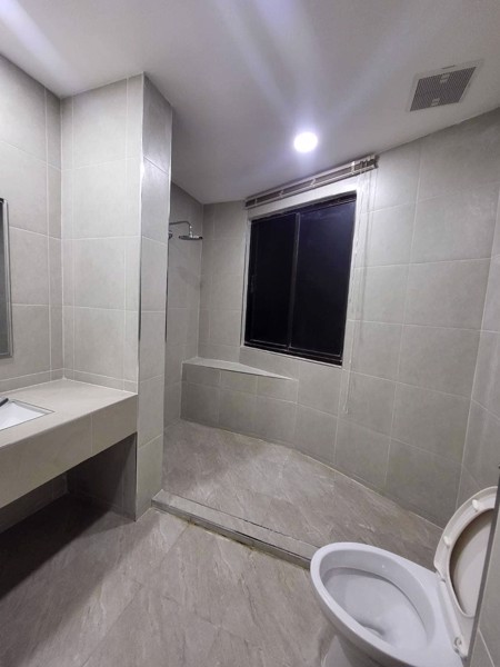 Picture of 4 bed Condo in Moon Tower Khlong Tan Nuea Sub District C020733