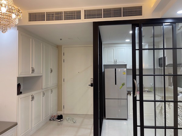 Picture of 1 bed Condo in The Empire Place Yan Nawa Sub District C020756