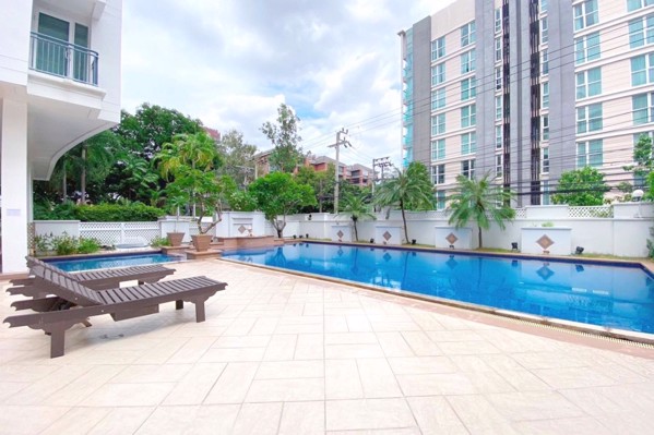 Picture of 2 bed Condo in The Bangkok Sukhumvit 61 Khlong Tan Nuea Sub District C020774