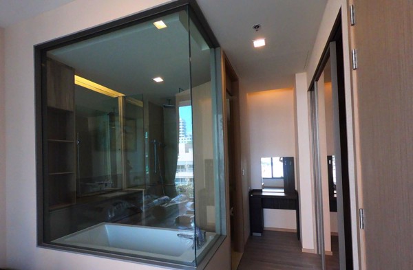 Picture of 1 bed Condo in The ESSE Asoke Khlong Toei Nuea Sub District C020783