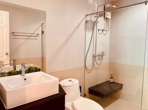 Picture of 2 bed Condo in Sukhumvit Living Town Khlong Toei Nuea Sub District C020819