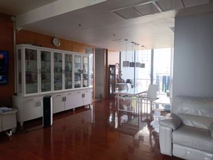 Picture of 4 bed Condo in Domus 16 Khlongtoei Sub District C020913