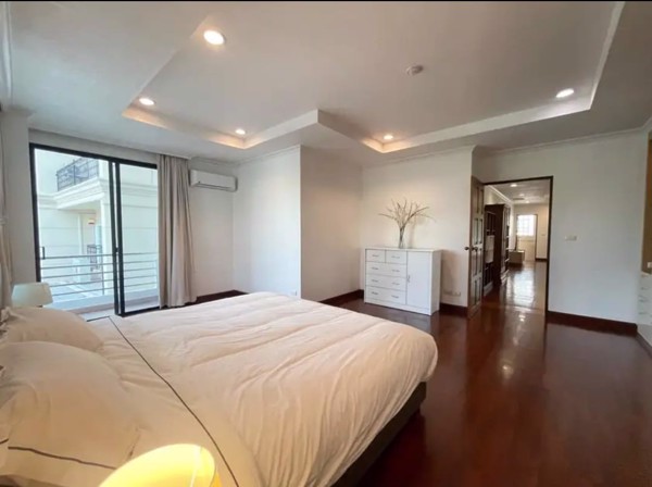 Picture of 3 bed Condo in PR Home II Khlong Tan Nuea Sub District C020924